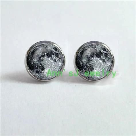 The Cultural Significance of Moon Mafic Earrings
